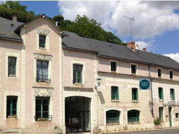 a couple opens neighboring businesses in sarthe, bringing new energy and services to the local community.