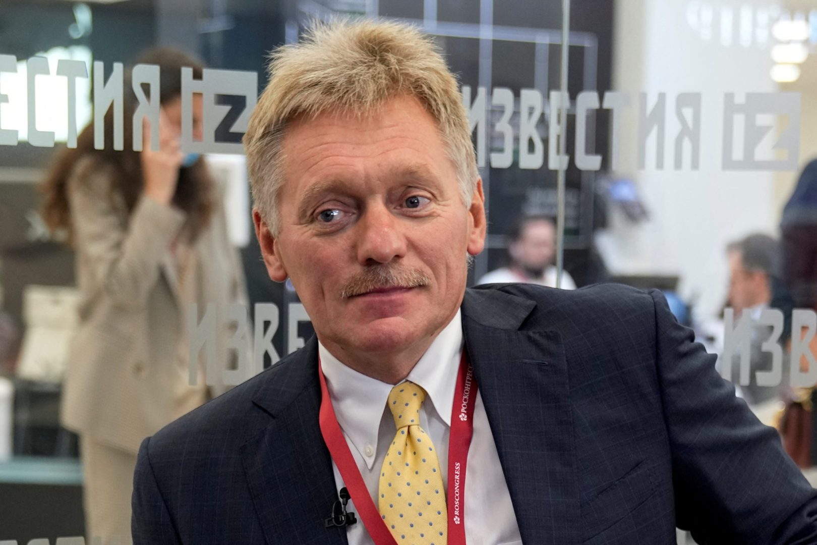 the kremlin's proposal for vinatier's release centers on discreet, silent negotiations aimed at resolving the situation quietly and effectively.